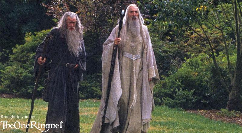 Gandalf rozprávající se Sarumanem