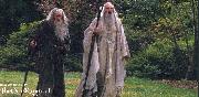 Gandalf rozprávající se Sarumanem