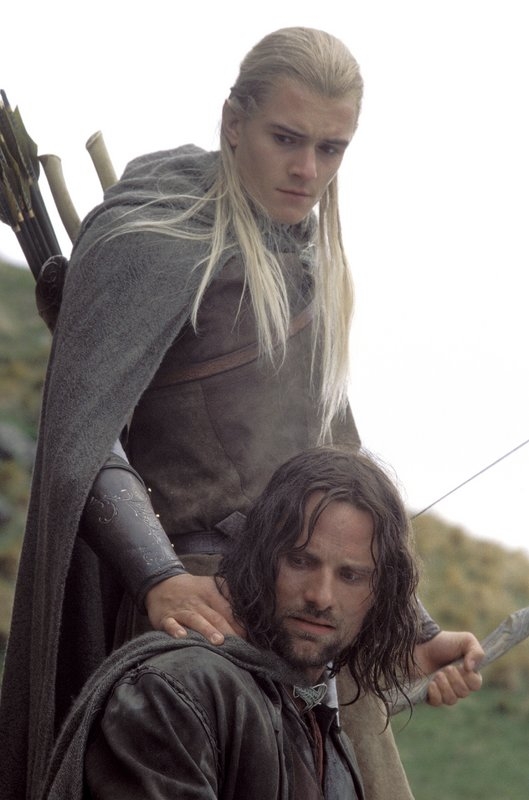 Legolas utěšuje Aragorna - Návrat krále