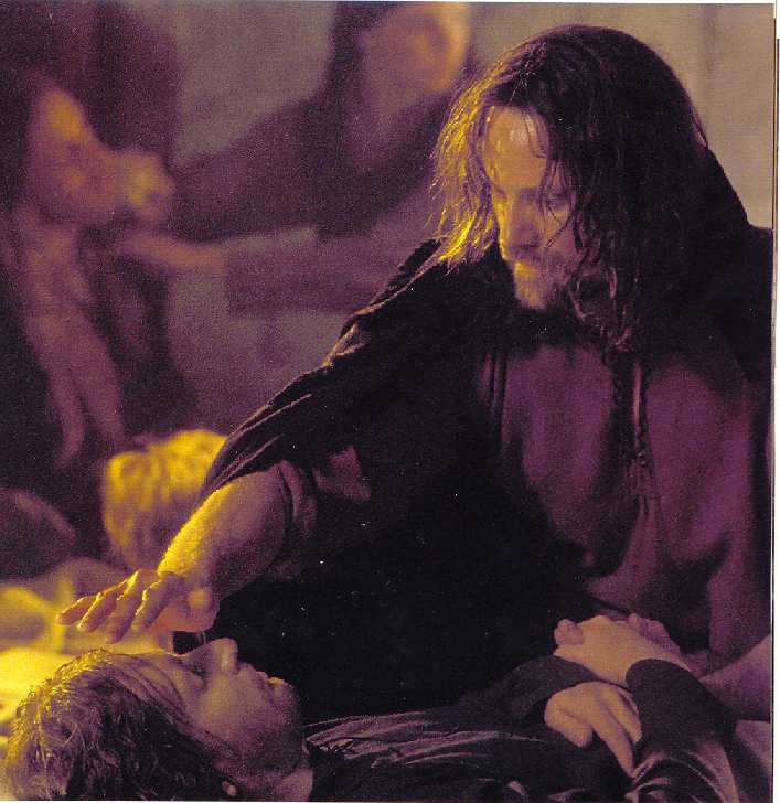 Aragorn léčí Faramira